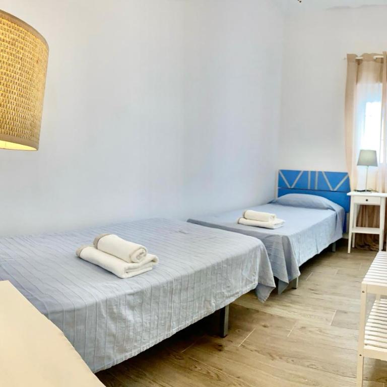 Acogedor apt 8pax 4Bdr 2Bth - CozyHomeSevilla6 - Apartamento de 4 habitaciones - 7