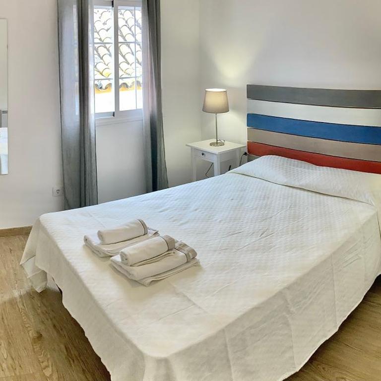 Acogedor apt 8pax 4Bdr 2Bth - CozyHomeSevilla6 - Apartamento de 4 habitaciones - 11