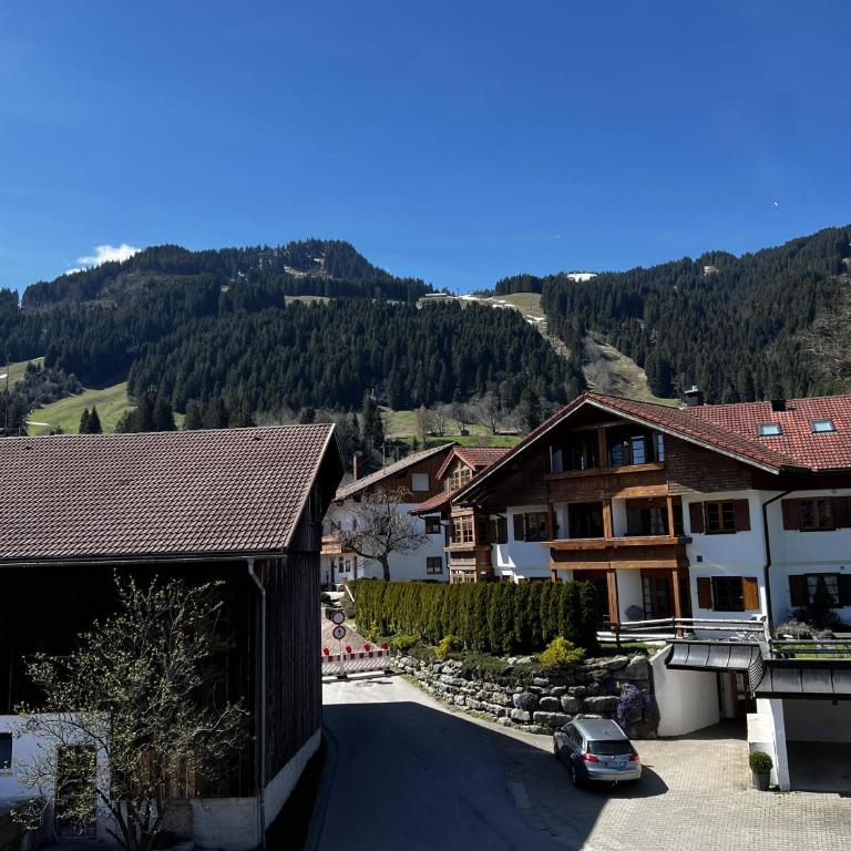 Landhaus Bergidyll - Ferienwohnung Kapellenblick - Apartment mit Blick auf die Berge - 27