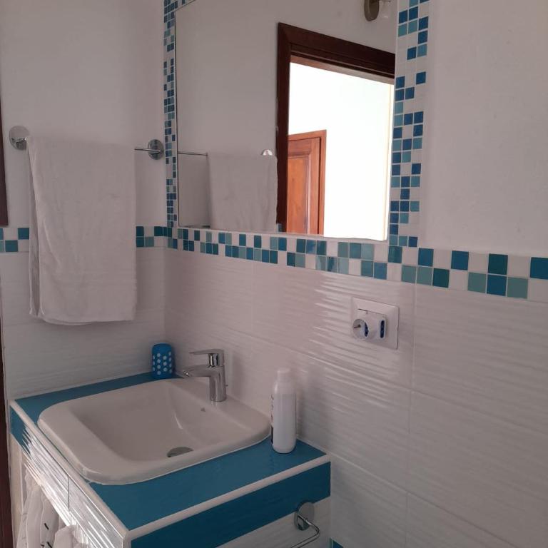 La Finestra Vista Corsica - Camera Matrimoniale con Bagno Privato - 7