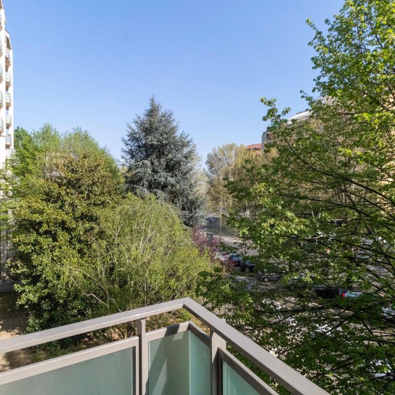 GuestHost - Massaua Roomy Vintage Apartment - Three-Bedroom Apartment - 35