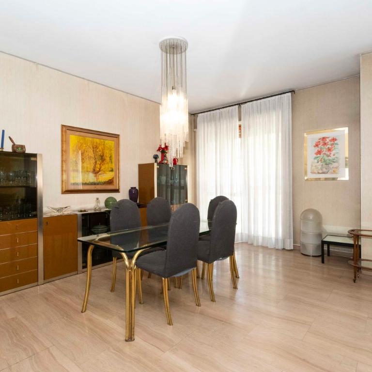 GuestHost - Massaua Roomy Vintage Apartment - Three-Bedroom Apartment - 4
