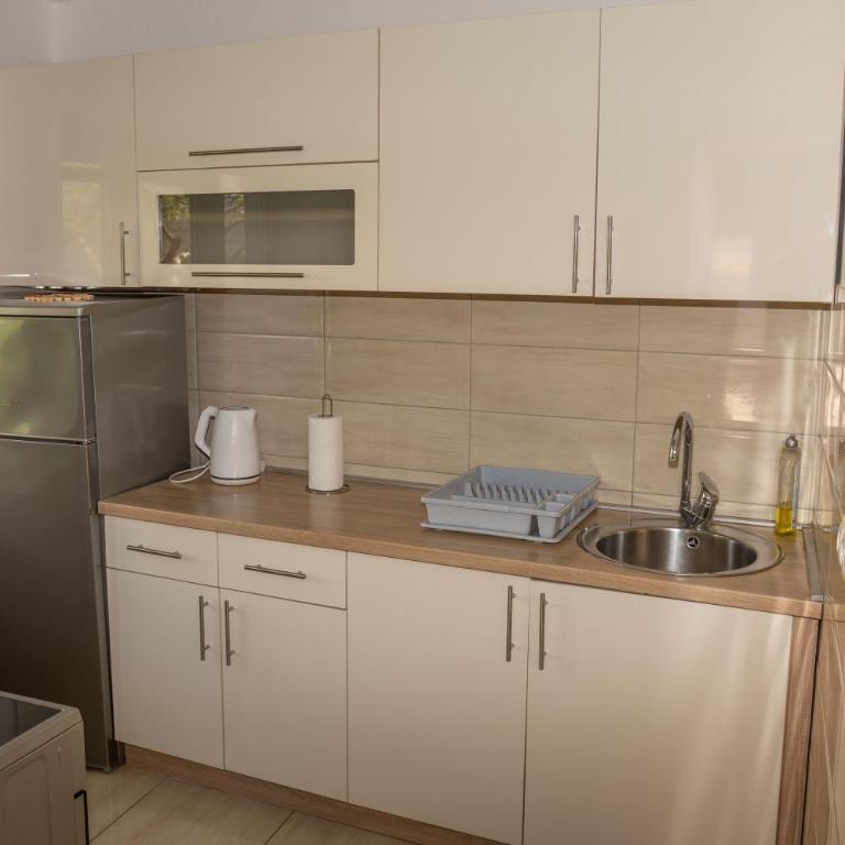 Apartments Uno - Four-Bedroom House - 45
