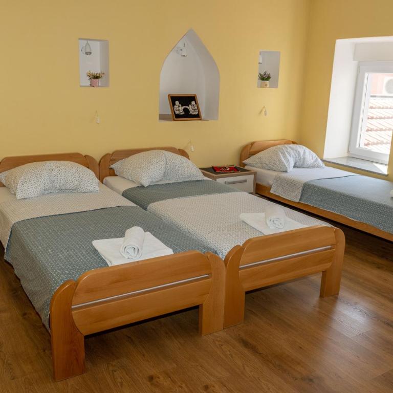 Apartments Uno - Four-Bedroom House - 48