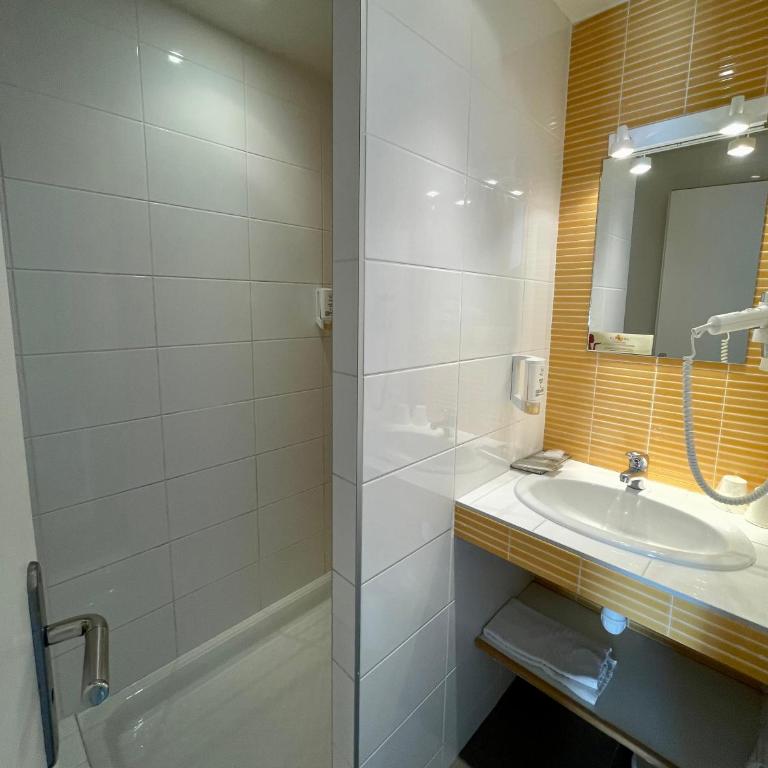 Hotel AMERIQUE - Chambre Familiale - 10
