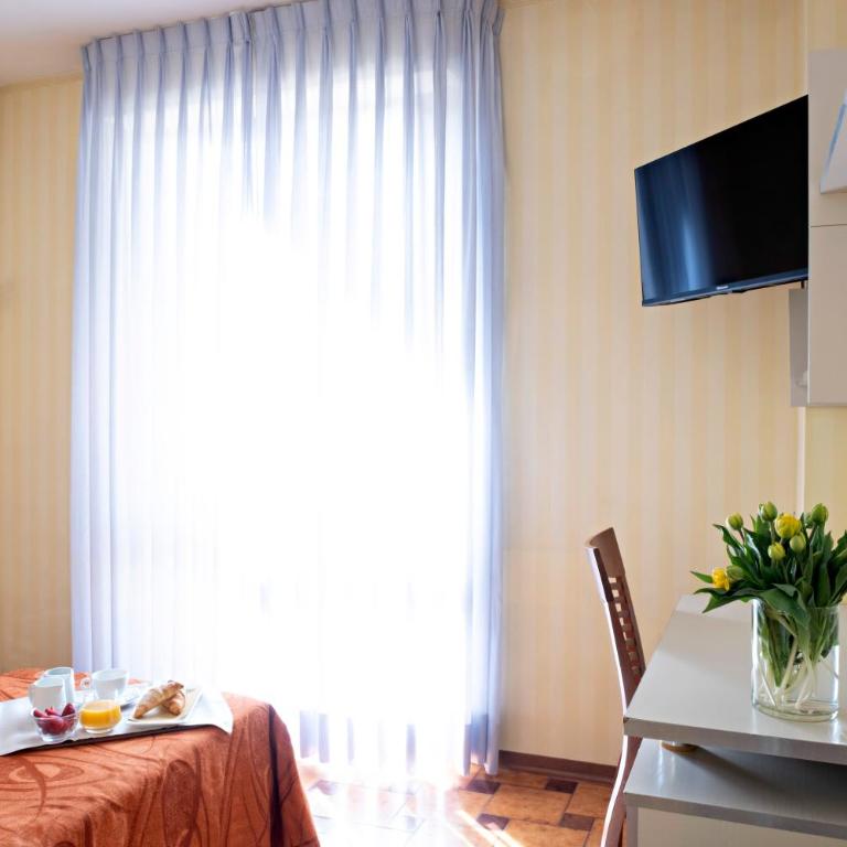 Hotel Mirage - Camera Matrimoniale Standard - 2