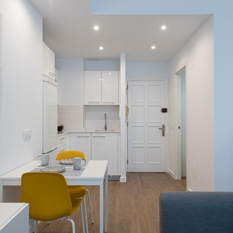 HomeForGuest Moderno Estudio junto a Las Canteras - Apartamento Estudio - 14