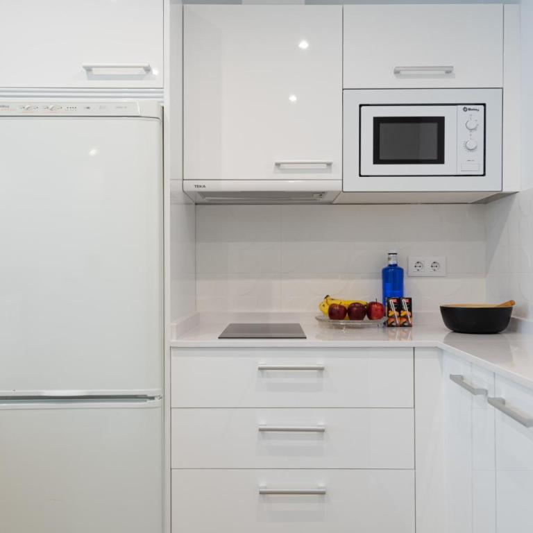 HomeForGuest Moderno Estudio junto a Las Canteras - Apartamento Estudio - 28