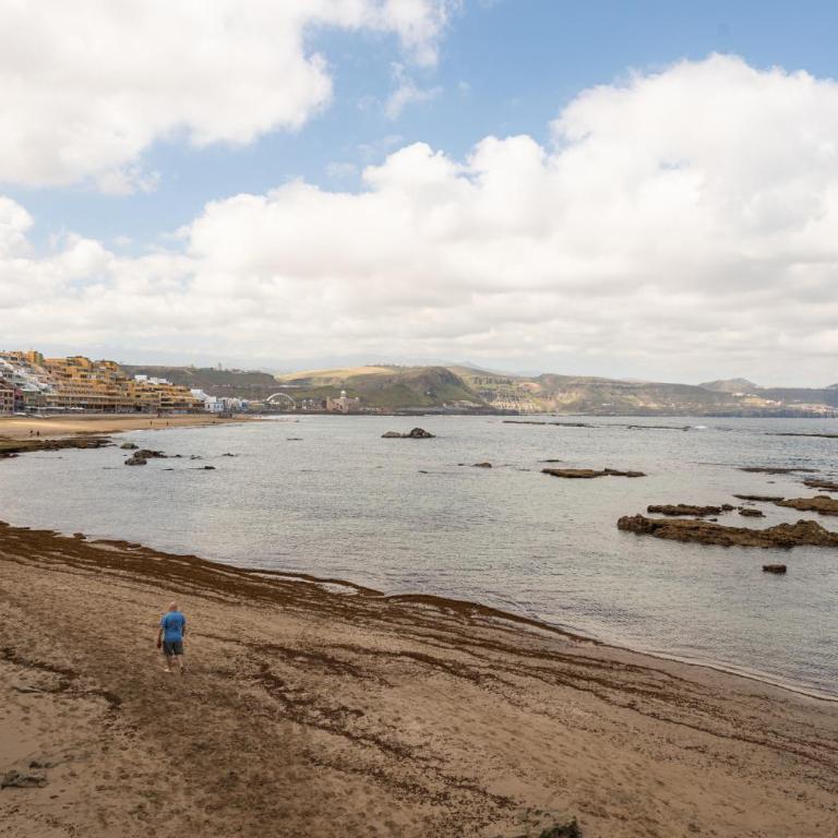 HomeForGuest Moderno Estudio junto a Las Canteras - Apartamento Estudio - 34