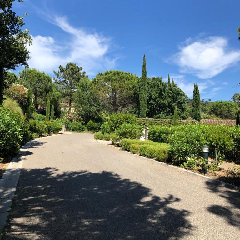 Charmantes Haus im Golf Club Saint Tropez - Maison 3 Chambres - 41