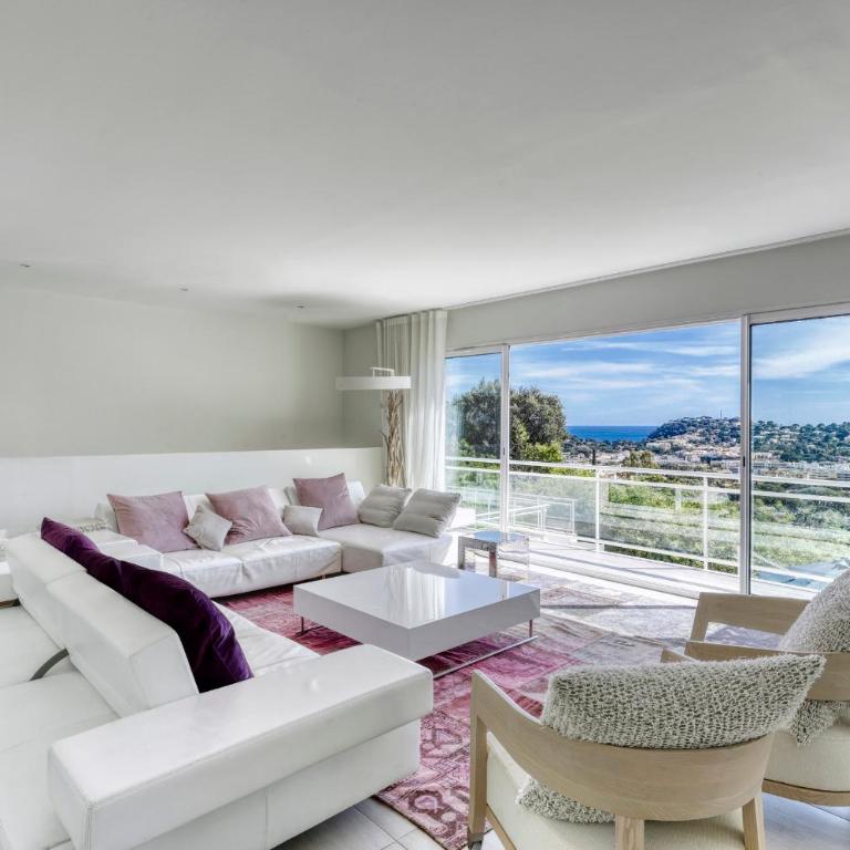Magnificent Contemporary 5-Star Villa with Sea View and heated Swimming Pool, near Saint Tropez - Villa - Vue sur Mer - 12
