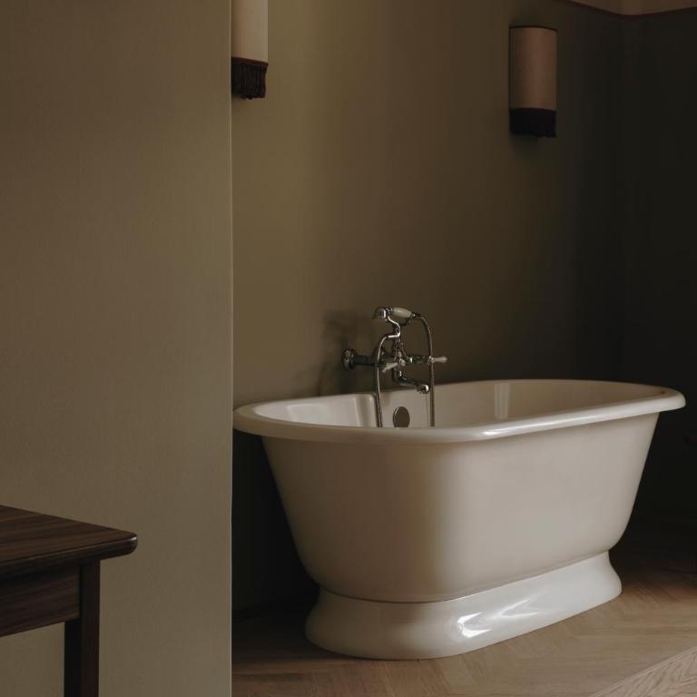 Parkhotel Mondschein, a Member of Design Hotels - Junior Suite - 3