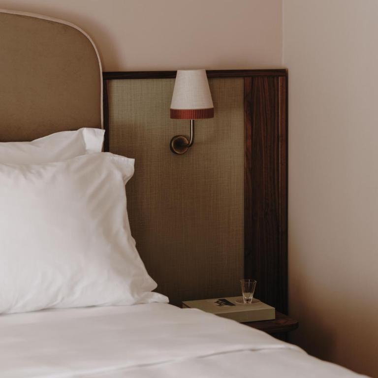 Parkhotel Mondschein, a Member of Design Hotels - Camera Matrimoniale Deluxe - 1