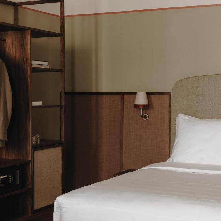 Parkhotel Mondschein, a Member of Design Hotels - Camera Matrimoniale Deluxe - 6