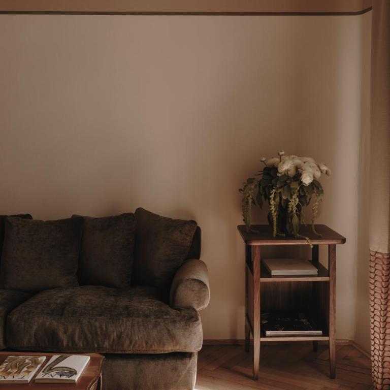 Parkhotel Mondschein, a Member of Design Hotels - Suite - 9