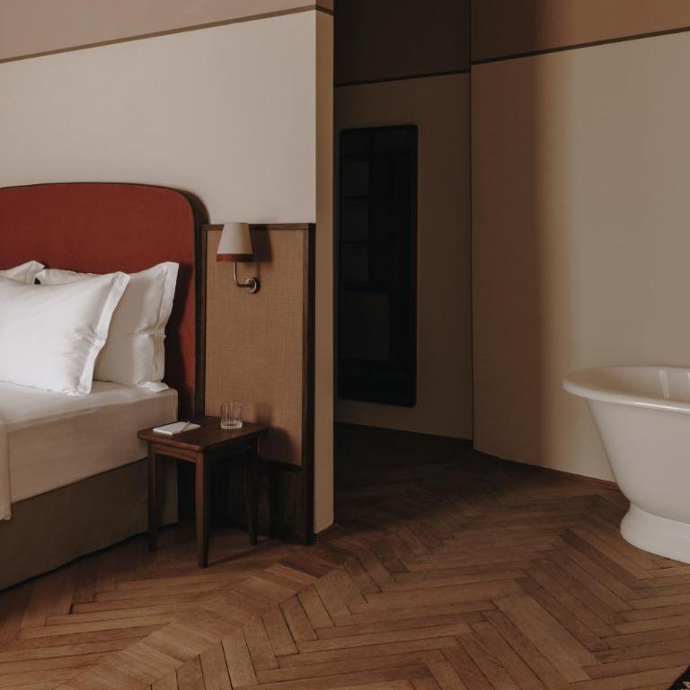 Parkhotel Mondschein, a Member of Design Hotels - Suite - 10
