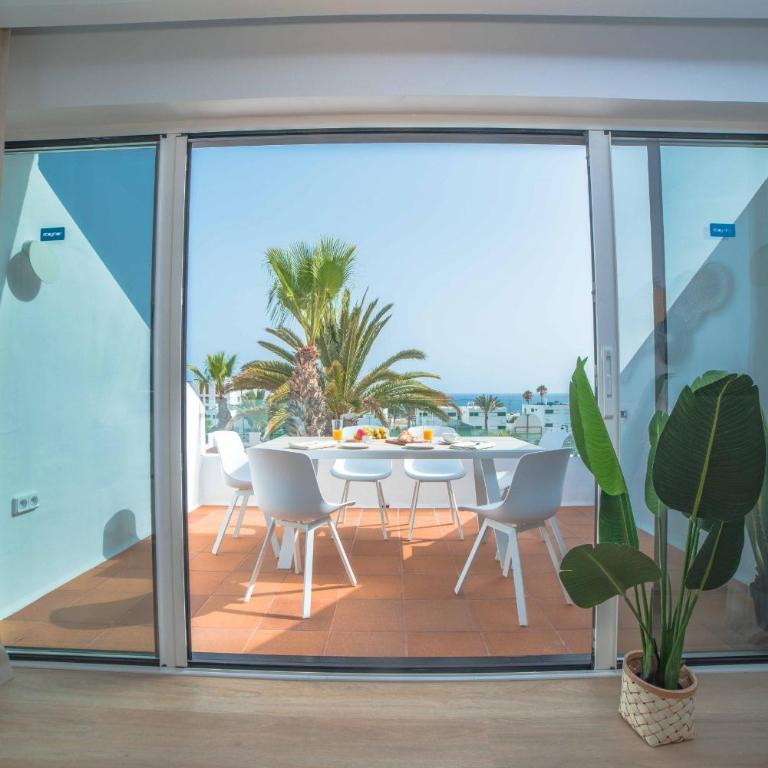 Club del Mar Dúplex - Three-Bedroom Apartment - 2