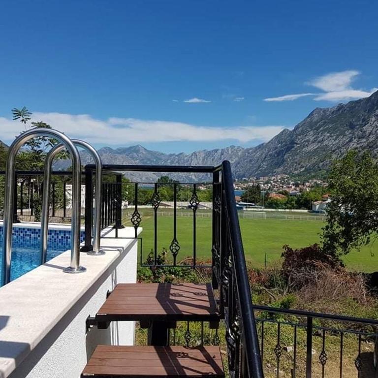 Sunshine Apartment with Private Pool and Parking - Superior Studio - 24