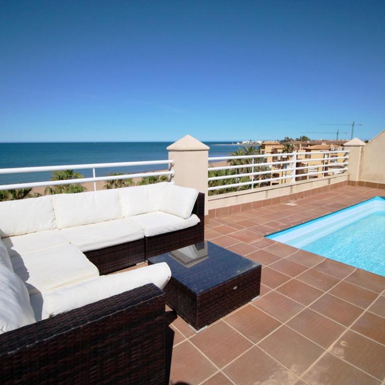 El Amanecer 81 by homeprive - Vacation Home - 1