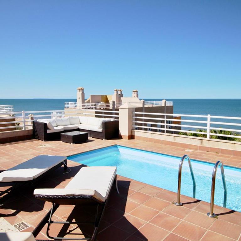 El Amanecer 81 by homeprive - Vacation Home - 8