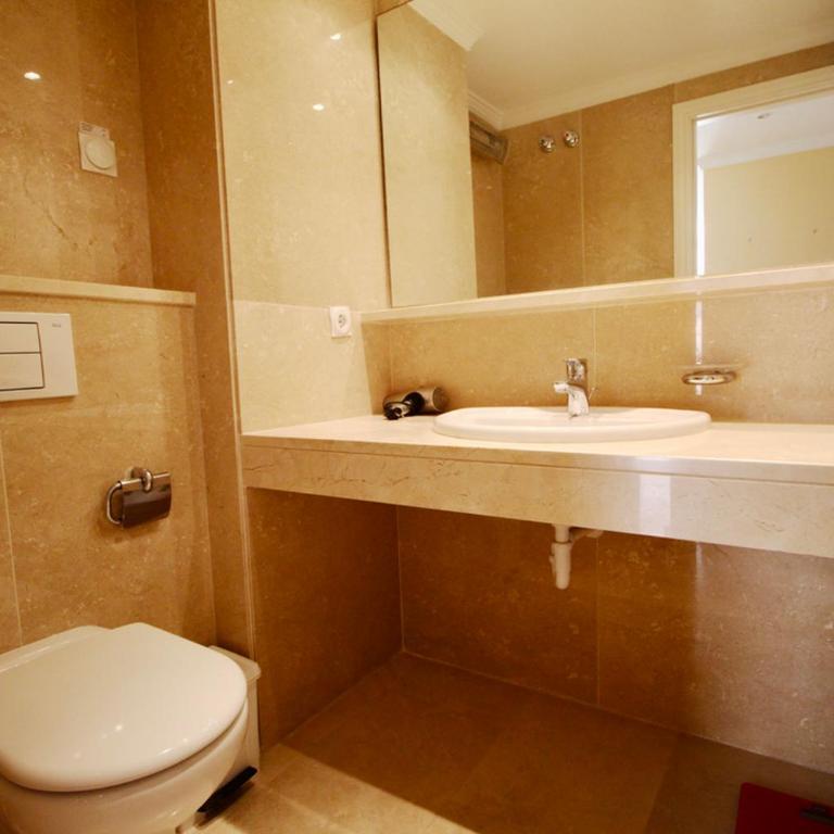El Amanecer 81 by homeprive - Vacation Home - 41
