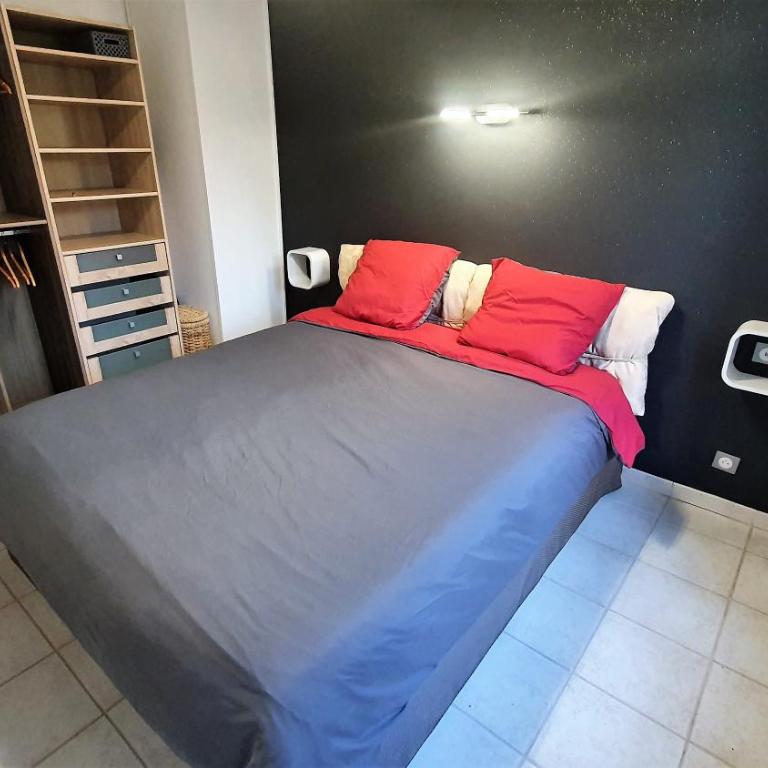 L'Atalante, 2 pièces 47m2 rénové résidence piscine - Appartement 1 Chambre - 11