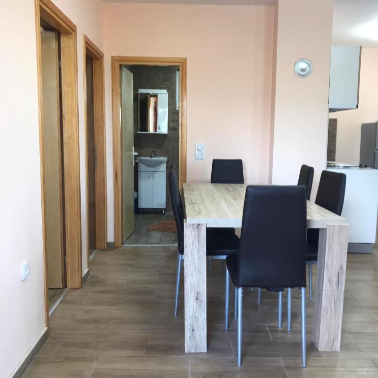 Velin raj - Kuća sa 2 Spavaće Sobe - 6
