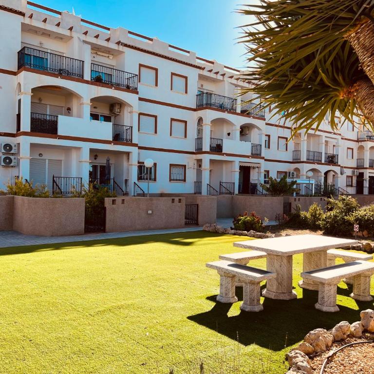 Casa Flania, Seaview, 2-bedroom, 2-bathroom - Two-Bedroom Apartment - 17