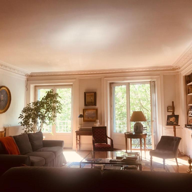 Berges du Rhône/ Chambre avec balcon - Chambre Double avec Salle de Bains Privative Extérieure - 3