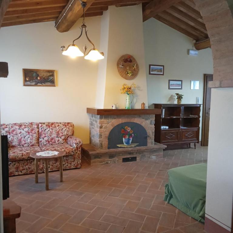Agriturismo Collesassi - Appartamento Standard con 3 Camere da Letto - 5