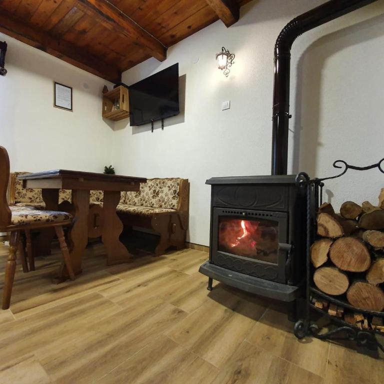 Planinska kuća Čudesni bor - Two-Bedroom House - 10
