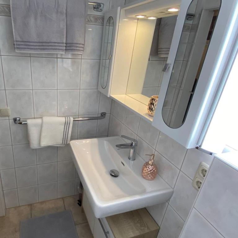 Sepps Appartement - Apartment mit Dusche - 11