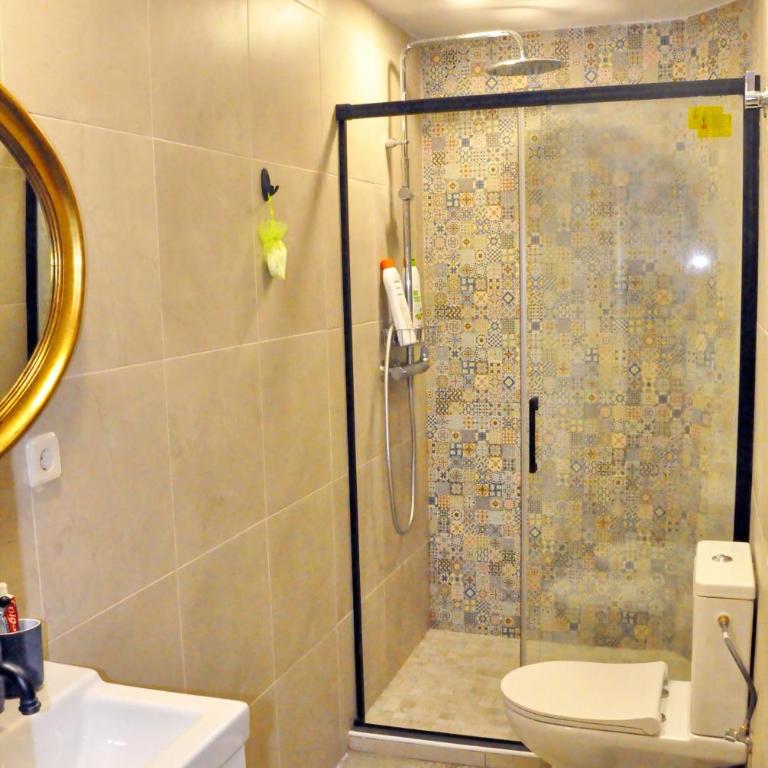 Cozy apartment in Valencia center - Two-Bedroom Apartment with Terrace - 9