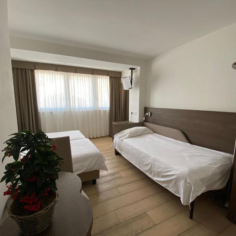 Grand Hotel Miramonti - Camera Familiare Deluxe - 2