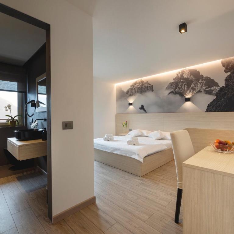 Hotel Castel Mani - Superior Dreibettzimmer - 1