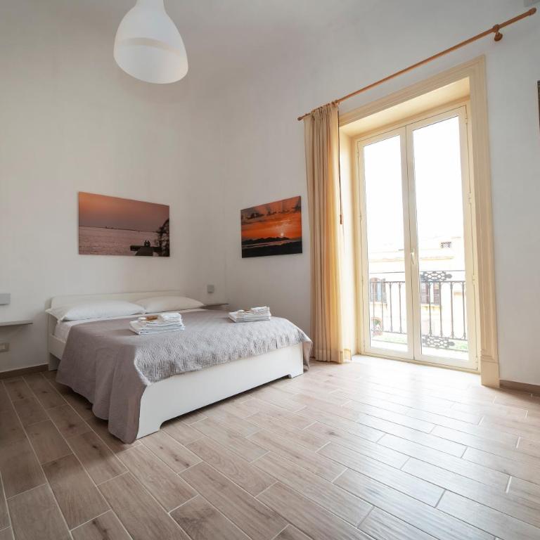 I balconi di Porta Mazara - Camera Matrimoniale con Bagno Privato - 8