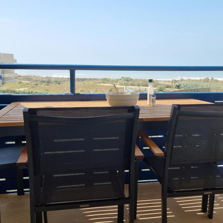Lacanau, Résidence Bleu Marine, appartements 2e étage, exceptionnels car balcon face et vue océan avec piscine ! Et avec parking réservé - One-Bedroom Apartment - 12