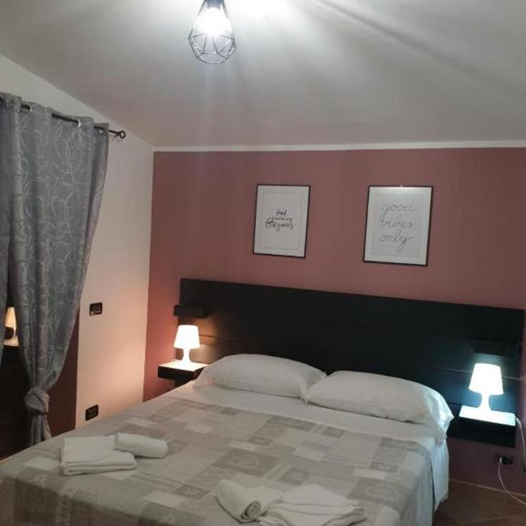 Clock's House - Camera Budget Matrimoniale/Doppia con Letti Singoli - 1