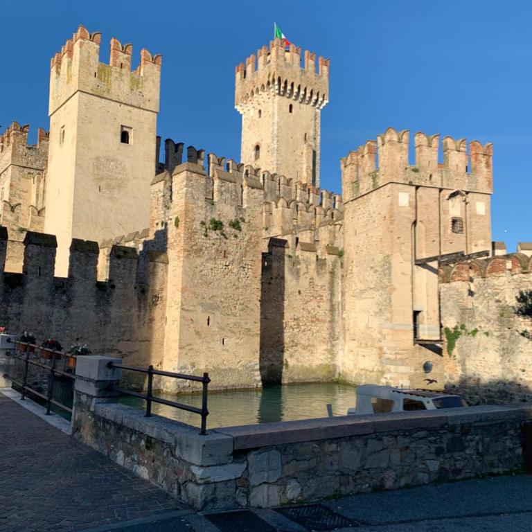 Casa della Regina - Appartamento con 3 Camere da Letto - 2