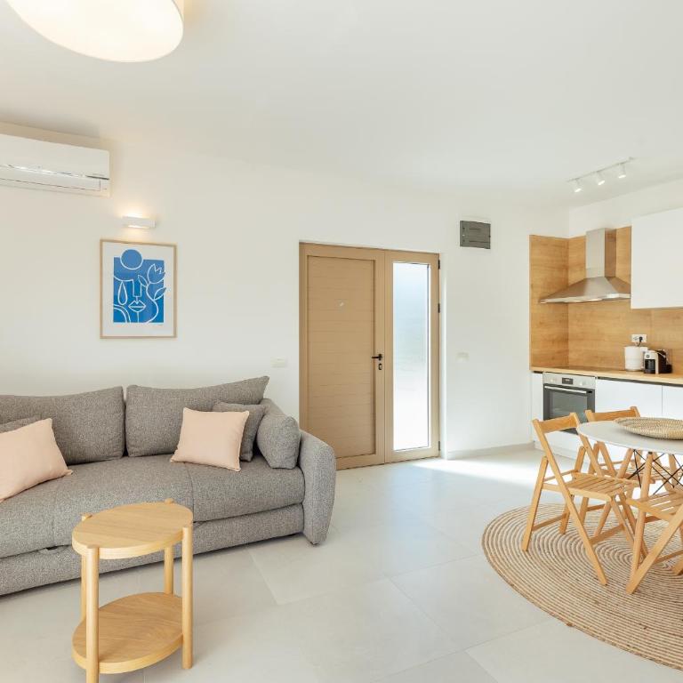 Boka Apartment 6 - Two-Bedroom Apartment - 11