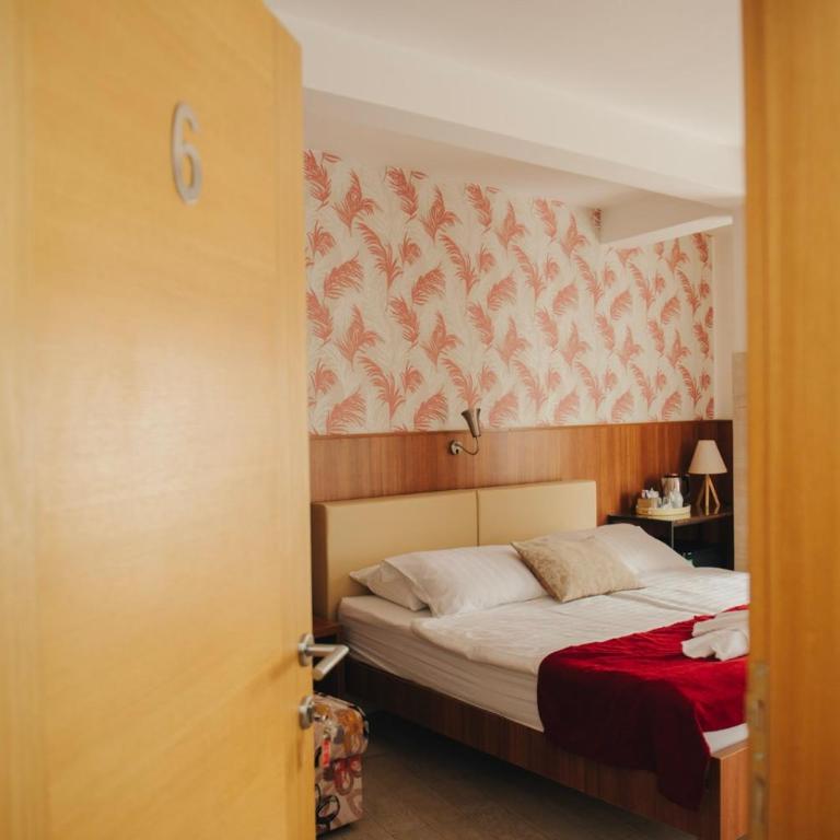 Hotel - Villa Lejla - Comfort Quadruple Room - 4