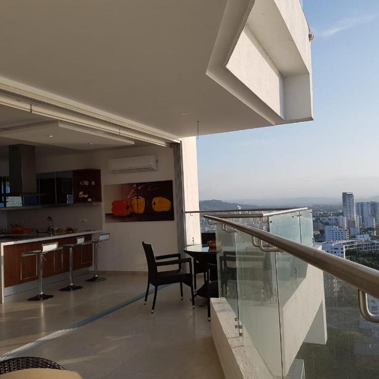 Amplio- Espectacular 140m2 Grand Diamond Tonsupa - Apartamento Deluxe - 2