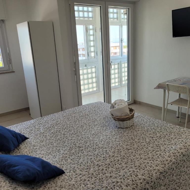 Rosato Double Lagoon & Sunset View Apartment - Two-Bedroom Apartment - 6