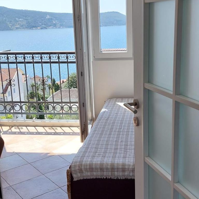 Lala - Apartment with Sea View - 9