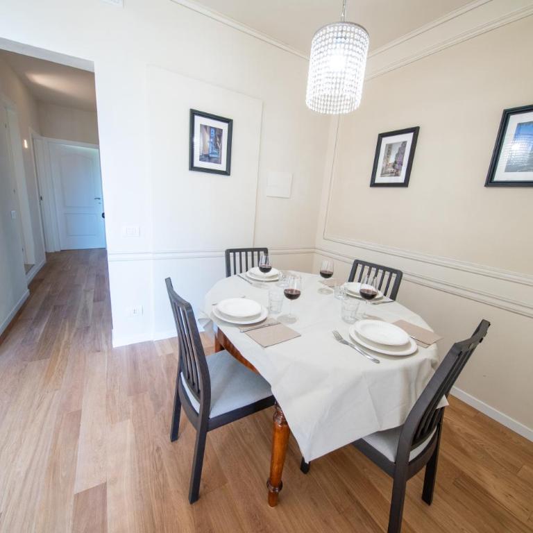 VILLA CITTADELLA - Appartamento con 2 Camere da Letto - 57