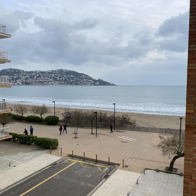 Residencia de la Platja - Apartamento con vistas al mar - 3