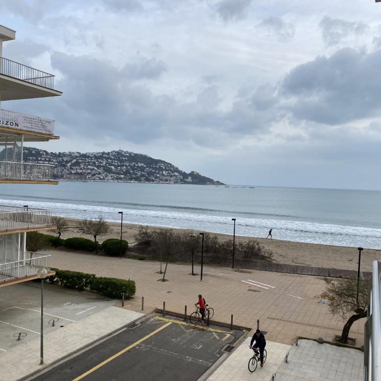 Residencia de la Platja - Apartamento con vistas al mar - 15