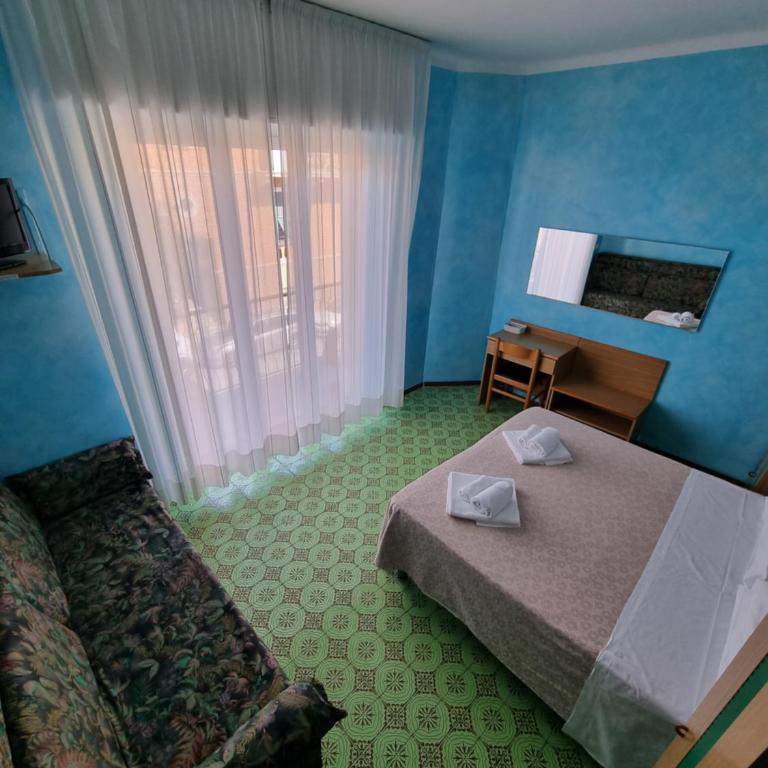 Albergo Stella Di Mare - Camera Quadrupla con Balcone - 2