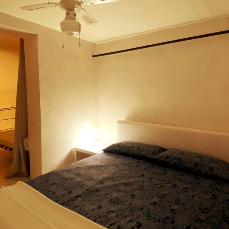 2-Bed Island Retreat - Baroque Courtyard & Views - Appartement - 13