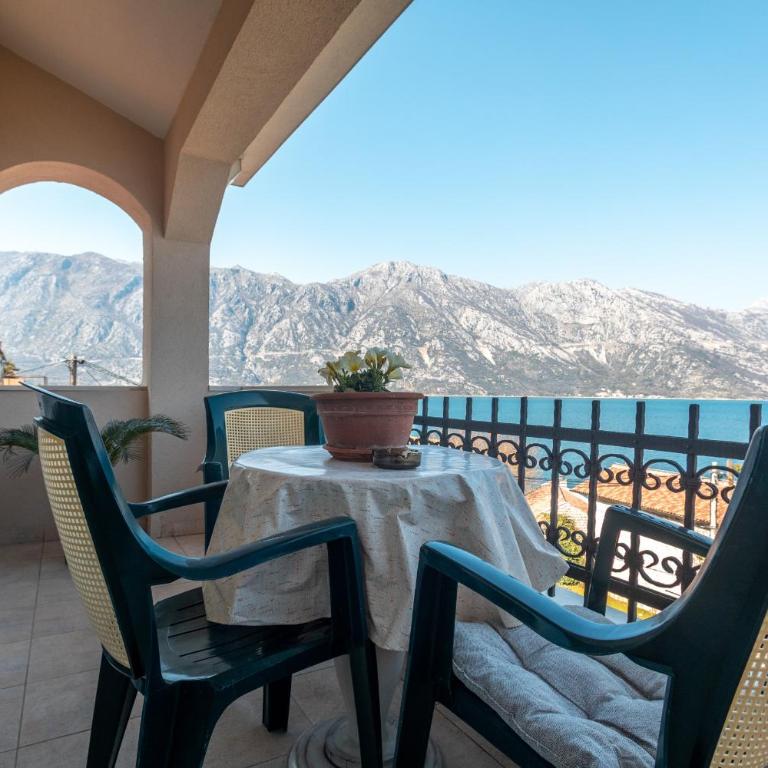 La Castagna Apartments - Apartment with Sea View - 5